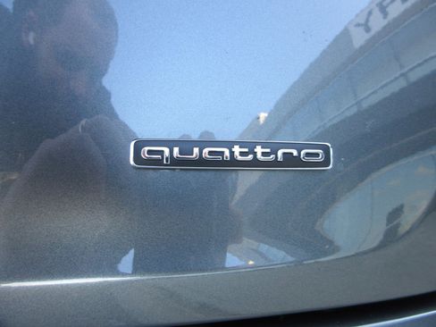 Used 2022 Audi Q5 2.0T Premium image 10