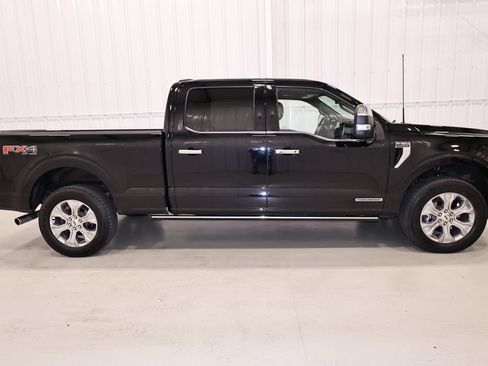 Certified 2022 Ford F150 Platinum w/ Equipment Group 701A High AWD/4WD image 2