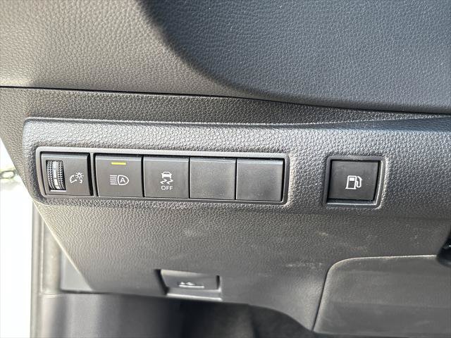 Certified 2026 Toyota Corolla SE w/ SE Premium Package FWD image 24