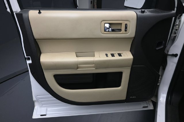 Used 2016 Ford Flex SE FWD image 18