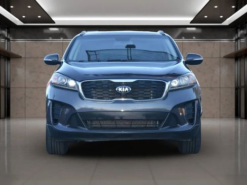 Used 2019 Kia Sorento LX Sport Utility 4D w/ LX V6 Convenience Package image 45