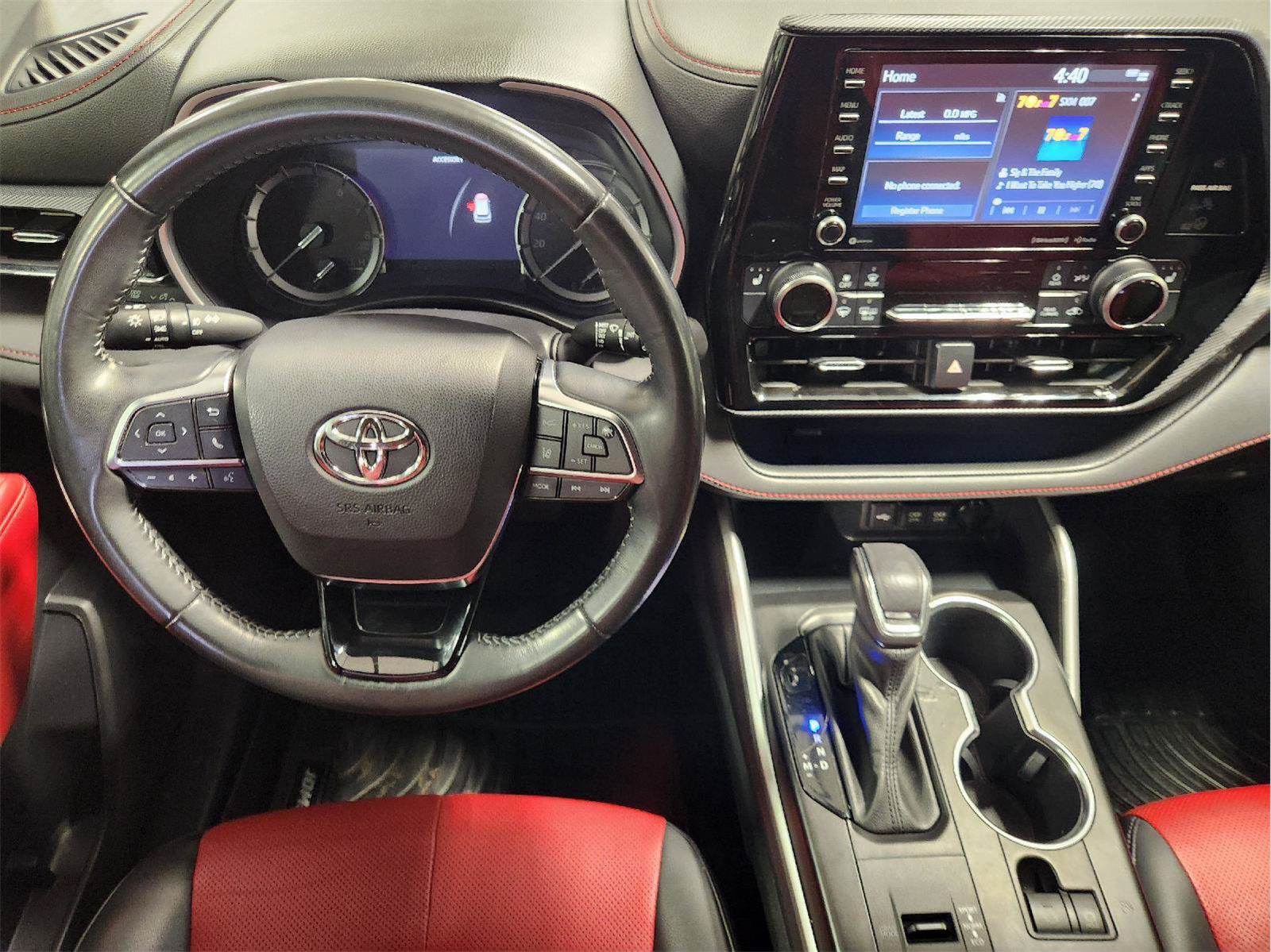 Used 2021 Toyota Highlander XSE FWD image 26