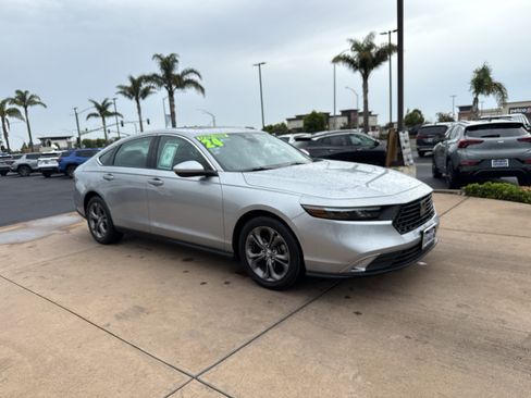 Used 2024 Honda Accord EX image 3