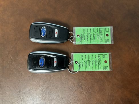 Used 2024 Subaru Ascent Premium w/ Convenience Package AWD/4WD image 35