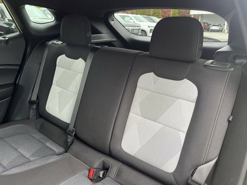 Certified 2024 Chevrolet Trax RS w/ Driver Confidence Package image 24