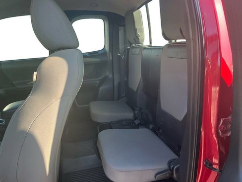 Used 2016 Toyota Tacoma SR RWD image 21