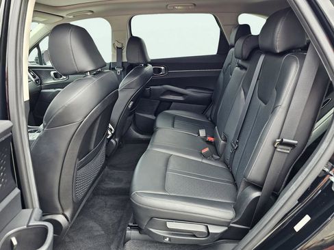 Certified 2023 Kia Sorento S w/ Panoramic Sunroof Package image 85