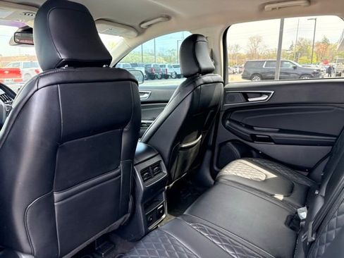 Used 2024 Ford Edge Titanium AWD/4WD image 16
