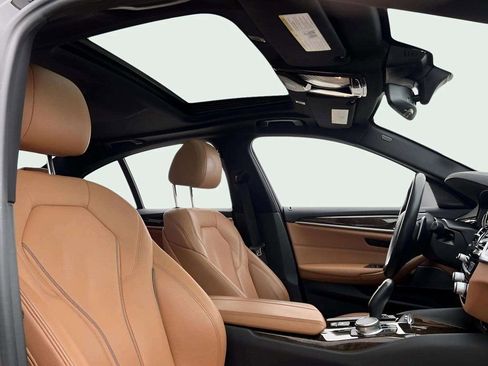 Used 2019 BMW 540i xDrive w/ Convenience Package image 24