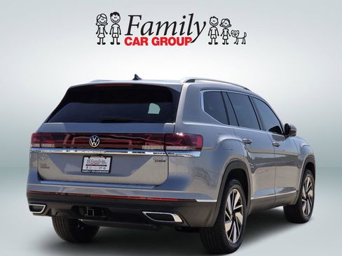 New 2026 Volkswagen Atlas SEL image 4