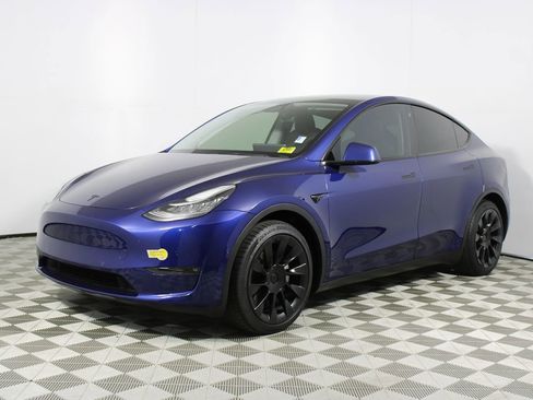 Used 2021 Tesla Model Y Long Range image 30