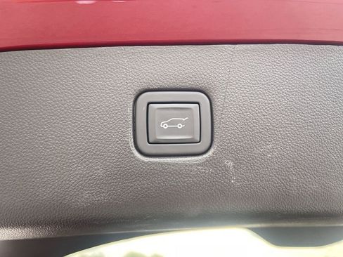 Used 2024 Chevrolet Blazer LT FWD image 15