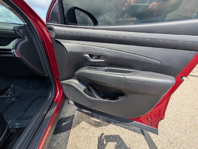 Used 2025 Hyundai Tucson SEL FWD image 5