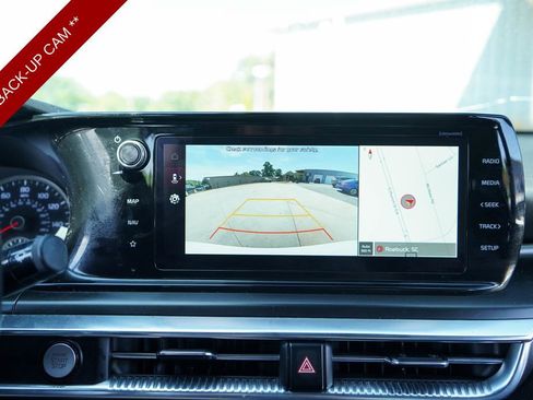 Used 2022 Kia K5 GT FWD image 10