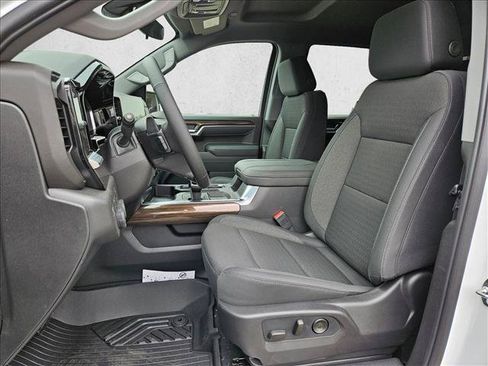 New 2026 Chevrolet Silverado 1500 LT Trail Boss w/ Dark Appearance Package AWD/4WD image 4