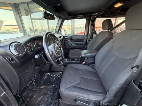 Used 2014 Jeep Wrangler Sport w/ Quick Order Package 24S AWD/4WD image 7