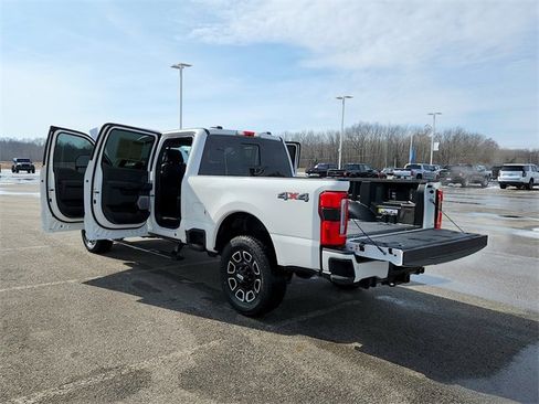 Used 2025 Ford F250 Platinum image 13