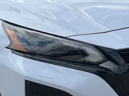 New 2026 Nissan Altima 2.5 SR FWD image 32