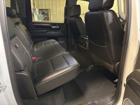 Used 2024 GMC Sierra 2500 Denali image 26
