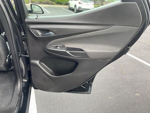 Certified 2023 Chevrolet Bolt EUV LT FWD image 46