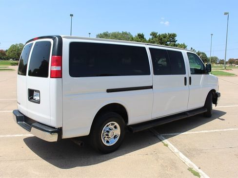Used 2020 Chevrolet Express 3500 LT w/ LT Preferred Equipment Group RWD image 5