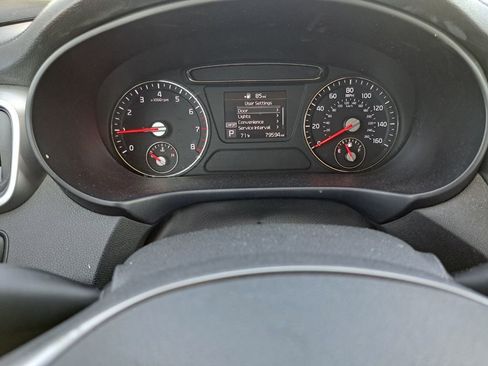 Used 2019 Kia Sorento L image 12