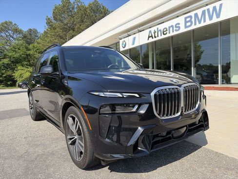Certified 2025 BMW X7 xDrive40i AWD/4WD image 1