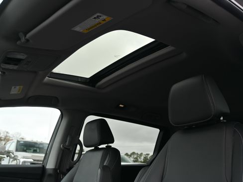 Used 2023 Honda Odyssey EX-L image 9