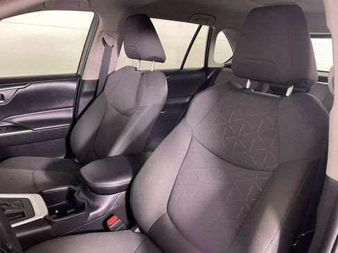 Used 2023 Toyota RAV4 XLE image 20