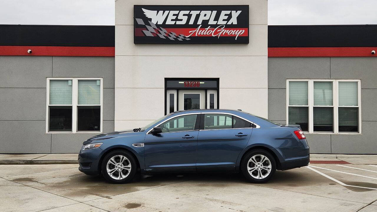Used 2018 Ford Taurus SE FWD image 24