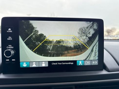 New 2025 Honda Pilot Touring image 22