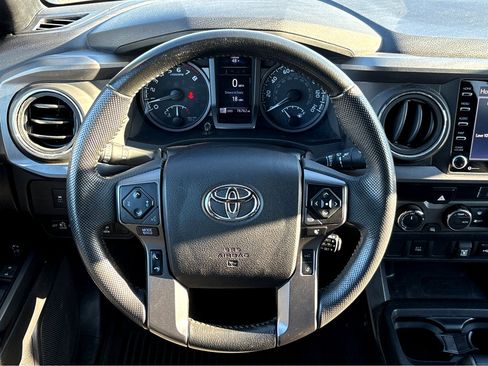Used 2022 Toyota Tacoma image 10