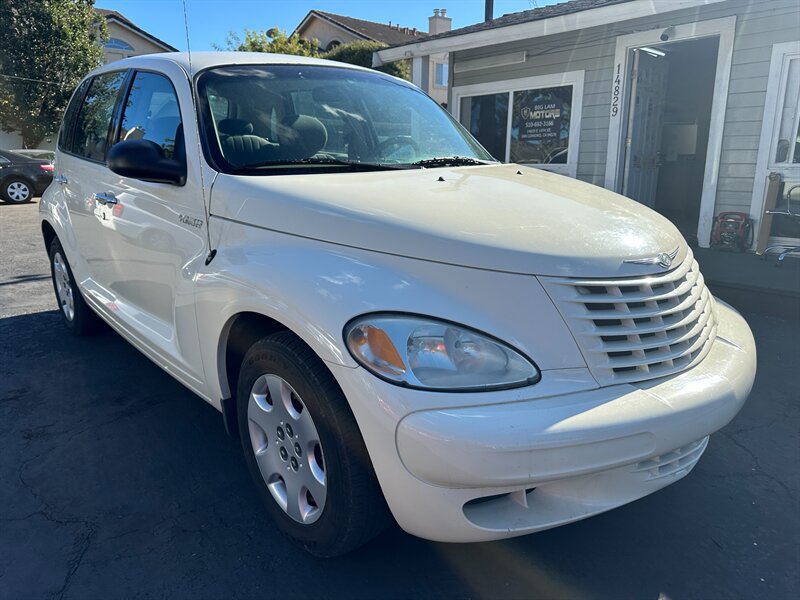 Used 2005 Chrysler PT Cruiser FWD image 3