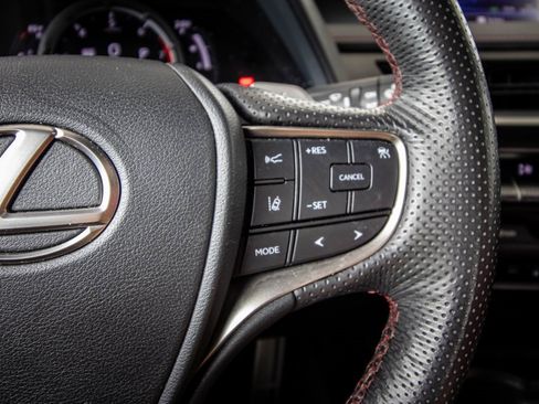 Used 2019 Lexus UX 200 F Sport image 33