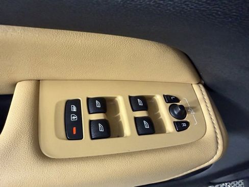 Used 2021 Volvo XC60 T5 Inscription image 19