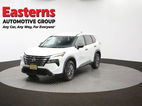 Used 2024 Nissan Rogue S AWD/4WD image 55