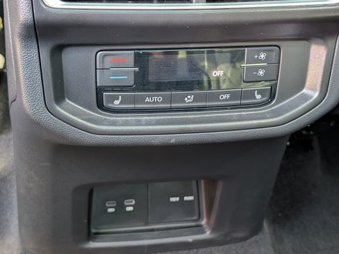 Used 2026 Volkswagen Atlas SEL Premium R-Line AWD/4WD image 18