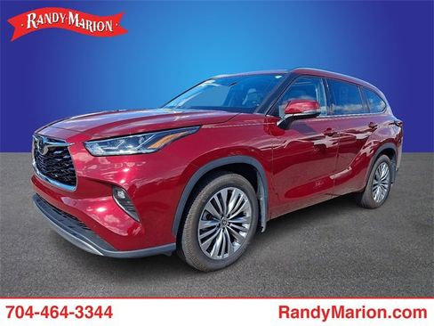 Used 2021 Toyota Highlander Platinum image 1