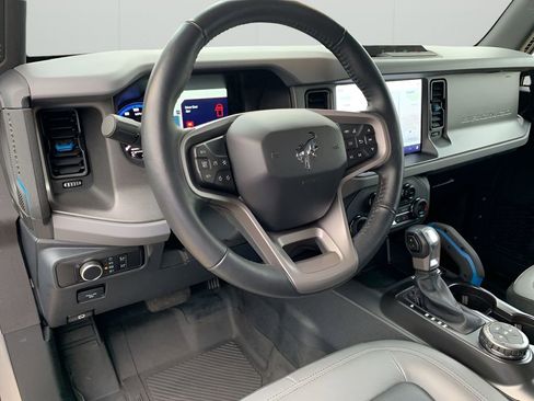 Used 2024 Ford Bronco Black Diamond image 16