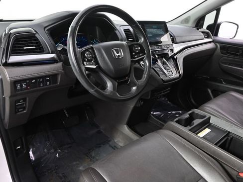 Used 2018 Honda Odyssey Elite image 4