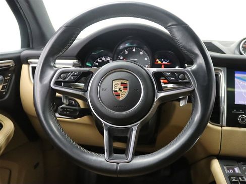 Used 2017 Porsche Macan S AWD/4WD image 27