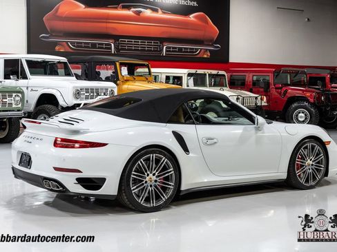 Used 2015 Porsche 911 4 Cabriolet image 31