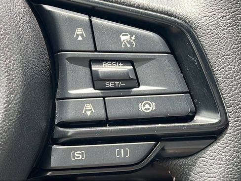 Used 2025 Subaru Forester Premium AWD/4WD image 21