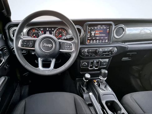 Used 2023 Jeep Wrangler Sahara image 15