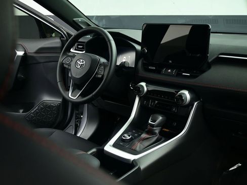 Used 2025 Toyota RAV4 XSE image 29