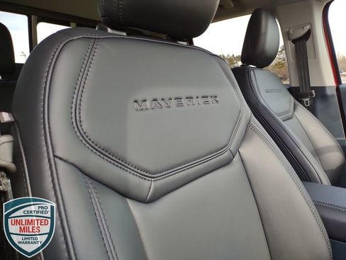 New 2026 Ford Maverick Lariat w/ Black Appearance Package image 35