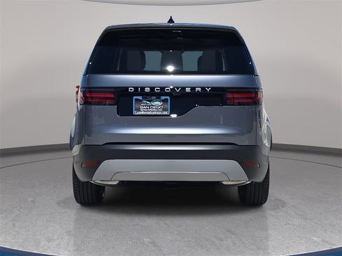 New 2025 Land Rover Discovery S image 6