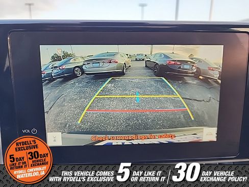 Used 2025 Toyota RAV4 XLE Premium image 32