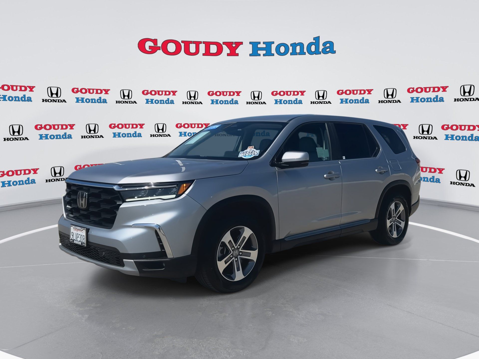 Used 2024 Honda Pilot EX-L image 4
