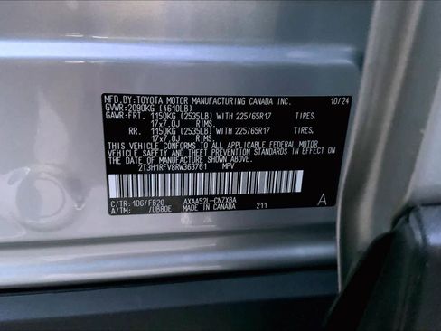 Used 2024 Toyota RAV4 LE image 31